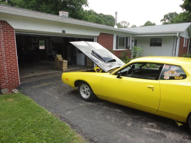 1973 Yellow Dodge Charger Coupe