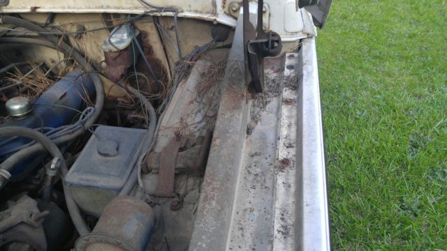 1973 White Ford F-100