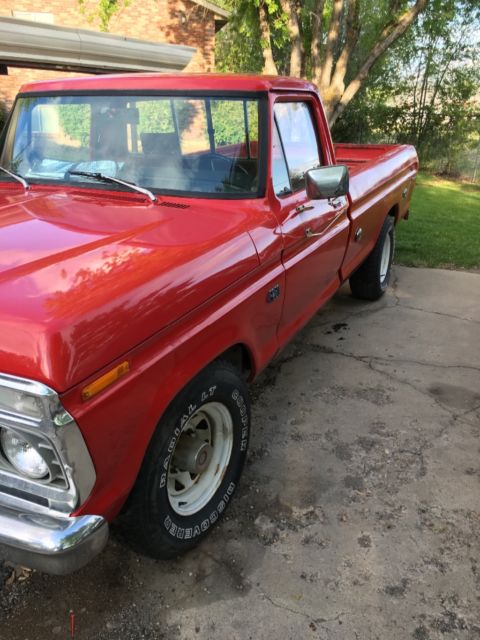 1973 Blue Ford F-250 Standard Cab Pickup