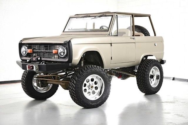 1973 Tan Ford Bronco SUV