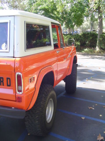 19730000 Orange Ford Bronco