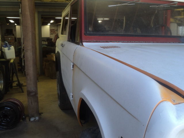 1973 Yellow Ford Bronco SUV