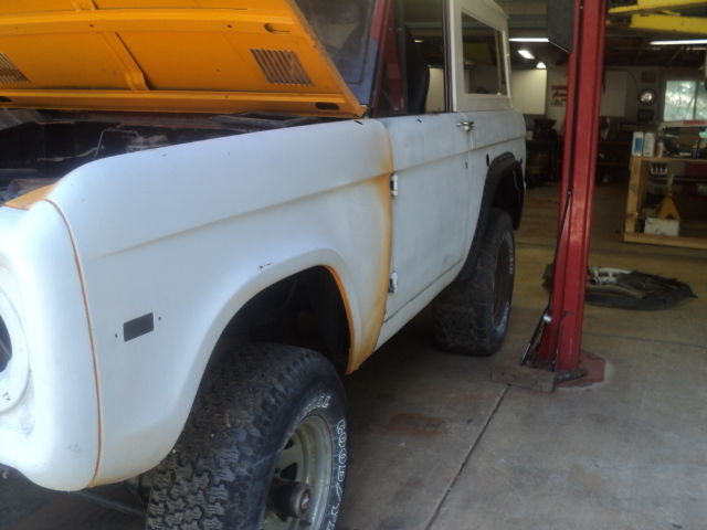 1973 Yellow Ford Bronco SUV