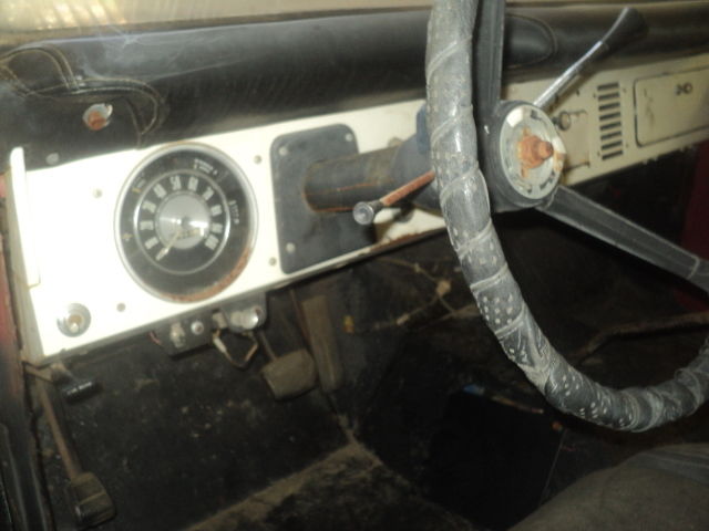 1973 Yellow Ford Bronco SUV