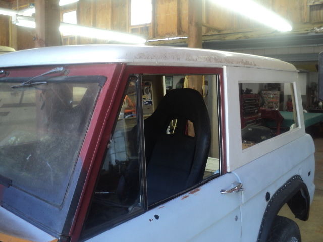 1973 Yellow Ford Bronco SUV