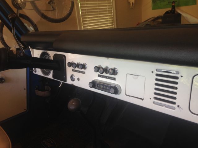 1973 Blue Ford Bronco