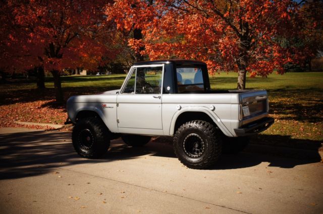 1973 Steel grey Ford Bronco Half cab