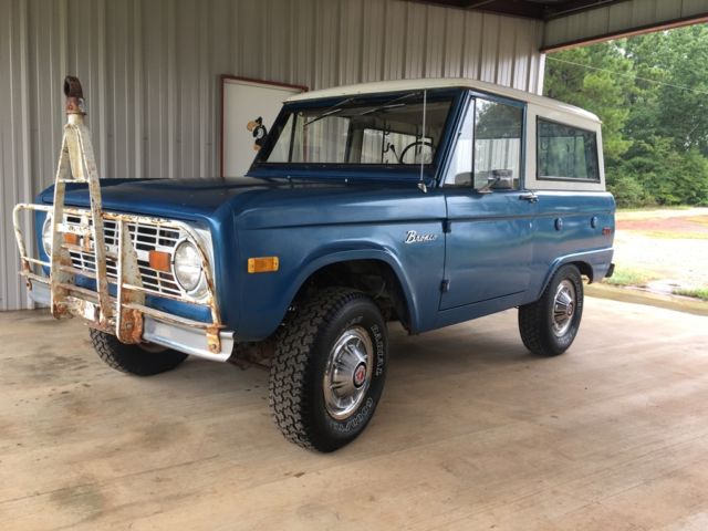 1973 BLUE & WHITE Ford Bronco