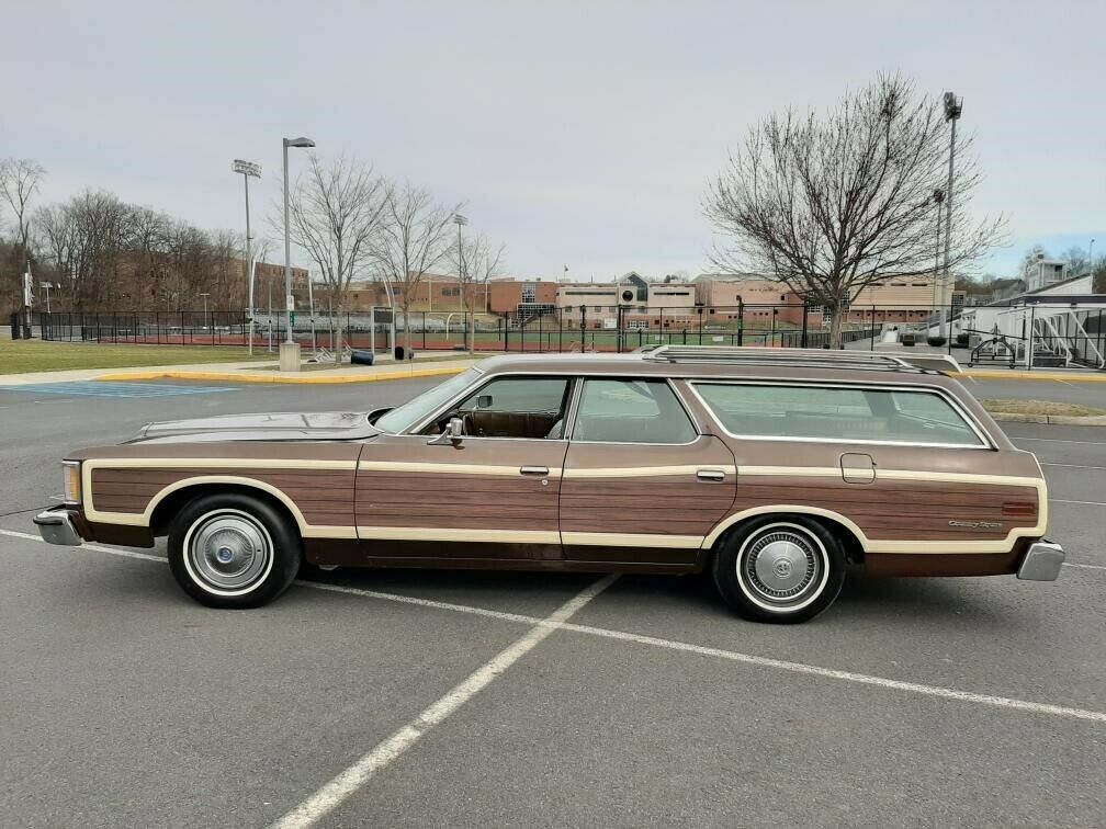 1973 Brown Ford Country Squire Wagon