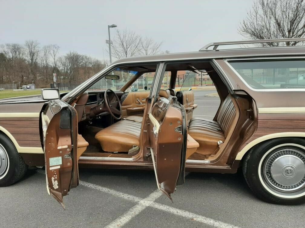 1973 Brown Ford Country Squire Wagon