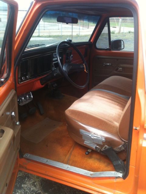 1973 Orange Ford F-100 Standard Cab Pickup