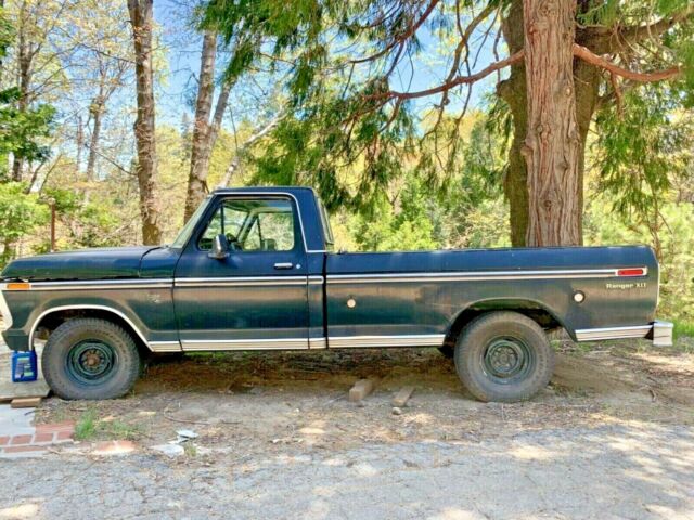 1973 Green Ford F-100 Crew Cab Pickup