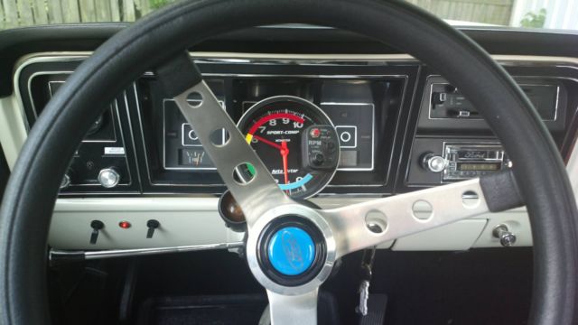 1973 White Ford F-100  Pickup
