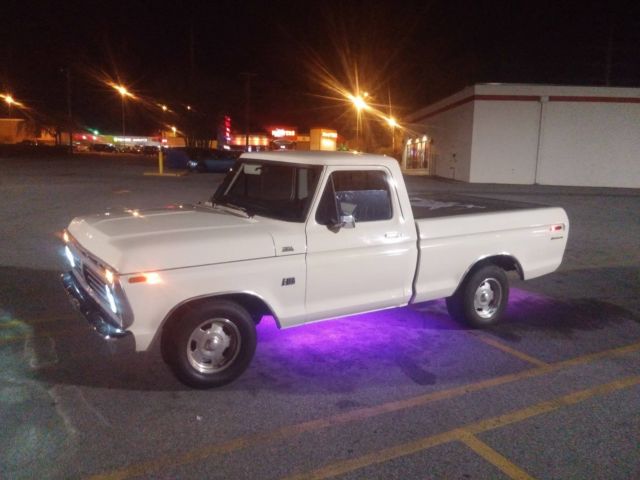 1973 White Ford F-100  Pickup