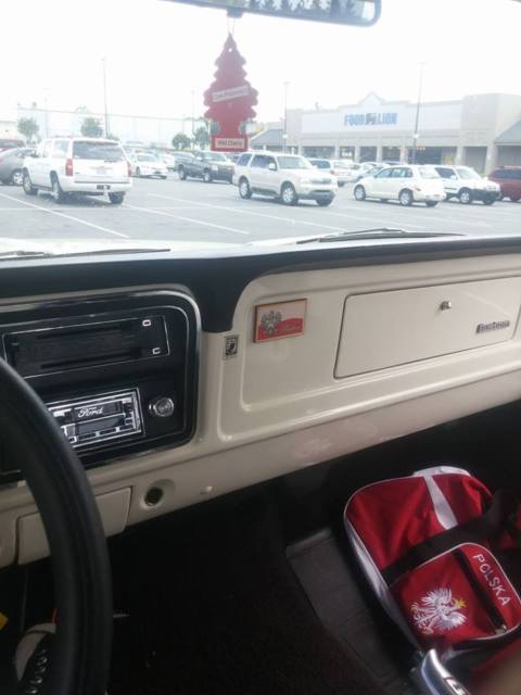 1973 White Ford F-100  Pickup