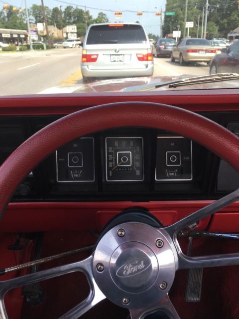 1973 White Ford F-100 SWB Pickup