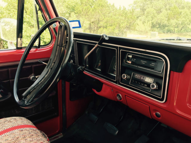 1973 Red / White Ford F-100 U/K