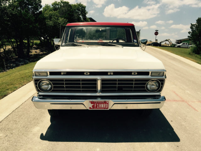 1973 Red / White Ford F-100 U/K