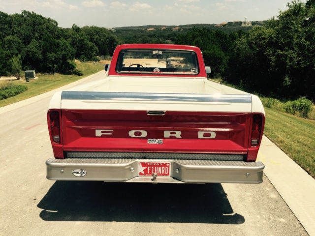 1973 Red / White Ford F-100 U/K