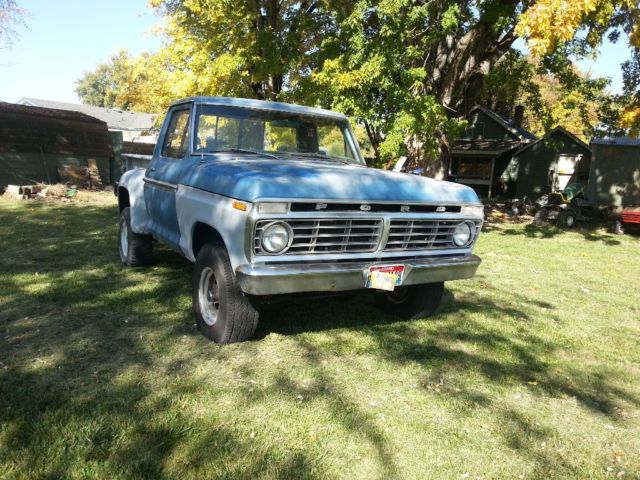 1973 Blue Ford F-100 Standard Cab Pickup