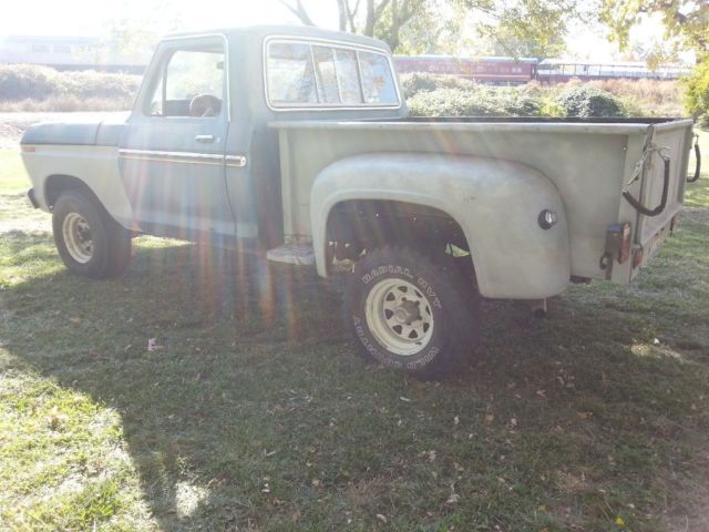 1973 Blue Ford F-100 Standard Cab Pickup