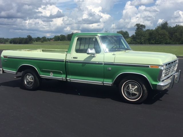 1973 Green Ford F-100 Standard Cab Pickup