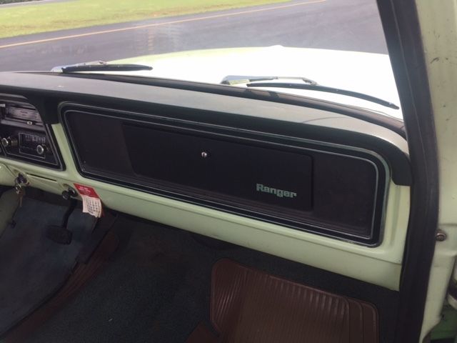 1973 Green Ford F-100 Standard Cab Pickup