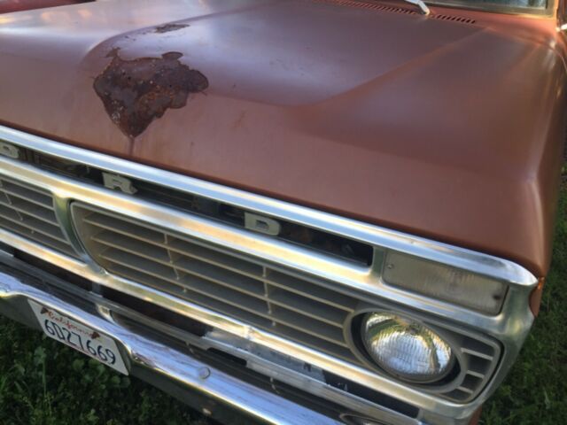 1973 Brown Ford F-100 Pickup Truck
