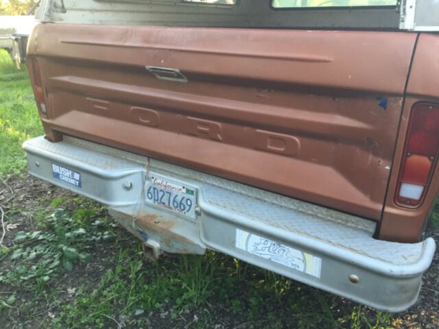 1973 Brown Ford F-100 Pickup Truck