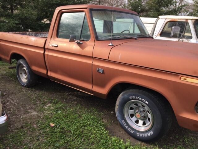 1973 Brown Ford F-100 Pickup Truck