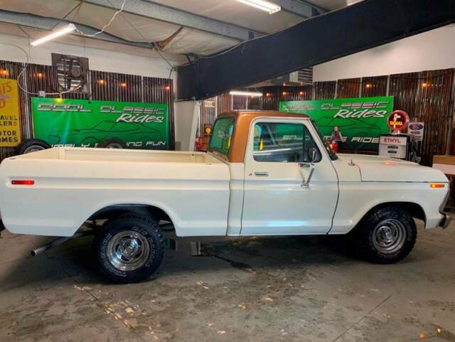 1973 White Ford F-100 Pickup Truck