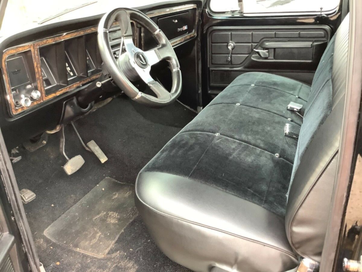 1973 Black Ford F-100 Standard Cab Pickup