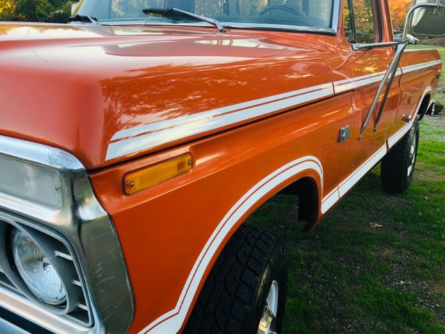 1973 Orange Ford F-250 Pickup