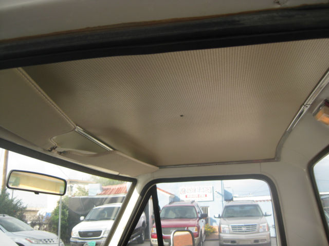 1973 White Ford F-100 Standard Cab Pickup