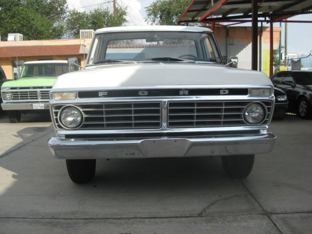 1973 White Ford F-100 Standard Cab Pickup