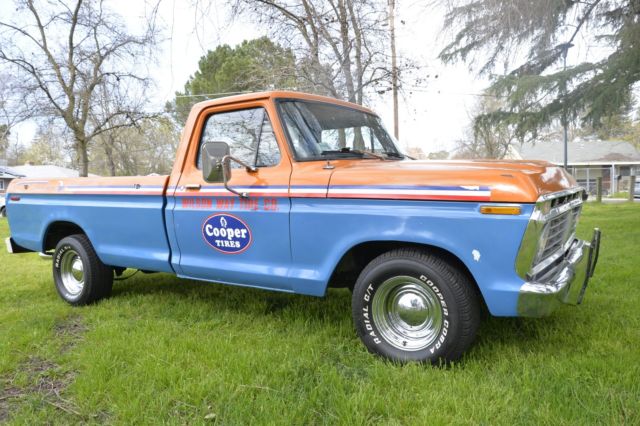 1973 Blue Ford F-100 Standard Cab Pickup