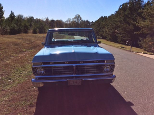 1973 Blue Ford F-100 Standard Cab Pickup