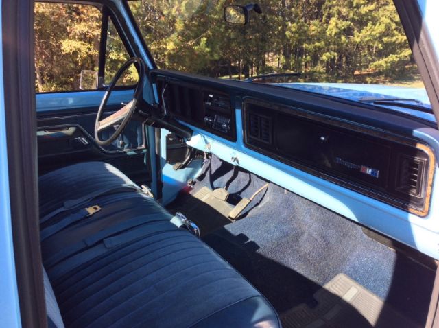 1973 Blue Ford F-100 Standard Cab Pickup