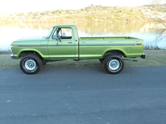 1973 Green Ford F-250 Standard Cab Pickup
