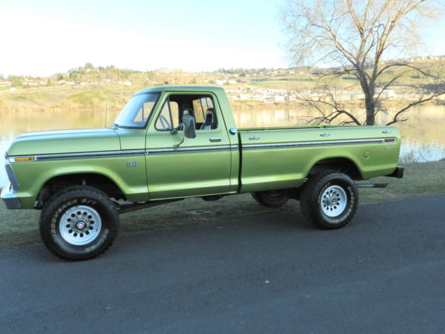 1973 Green Ford F-250 Standard Cab Pickup