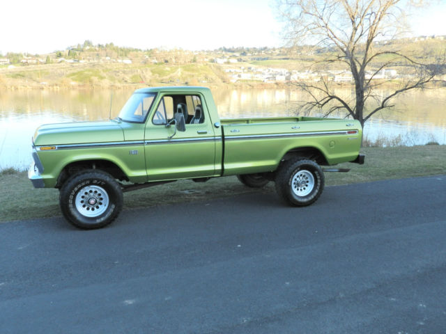 1973 Green Ford F-250 Standard Cab Pickup