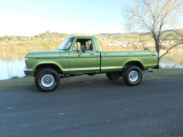 1973 Green Ford F-250 Standard Cab Pickup