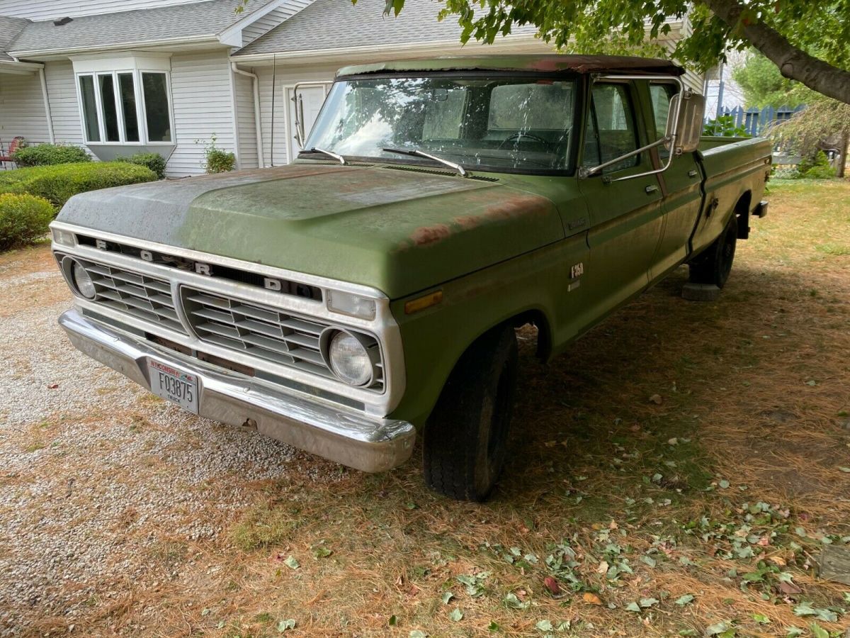 1973 Green Ford F-350 Crew Cab Pickup