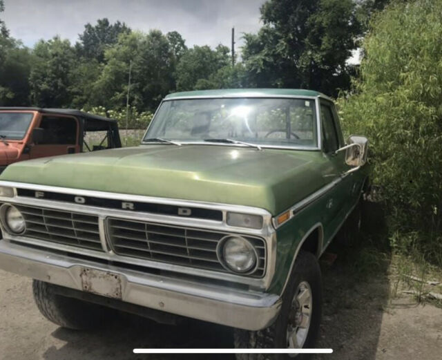 1973 Green Ford F-250 Crew Cab Pickup