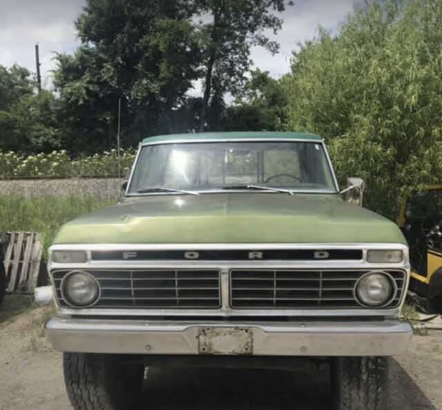 1973 Green Ford F-250 Crew Cab Pickup