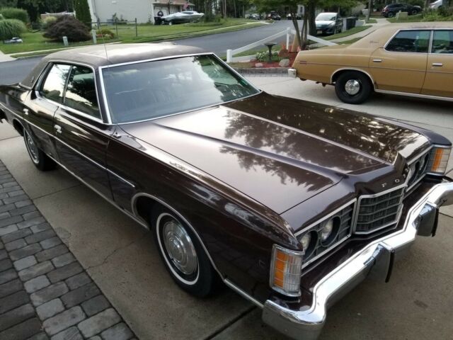 1973 Brown Ford LTD Sedan