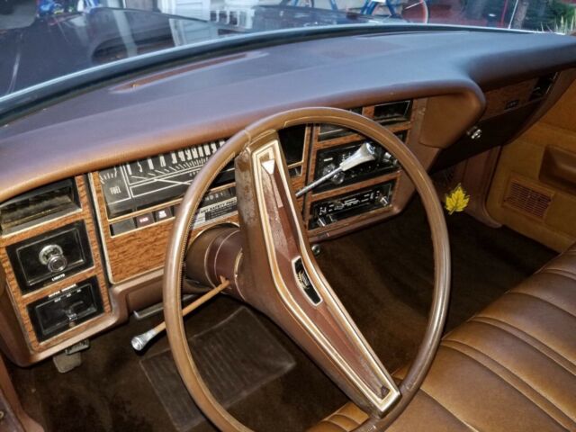 1973 Brown Ford LTD Sedan