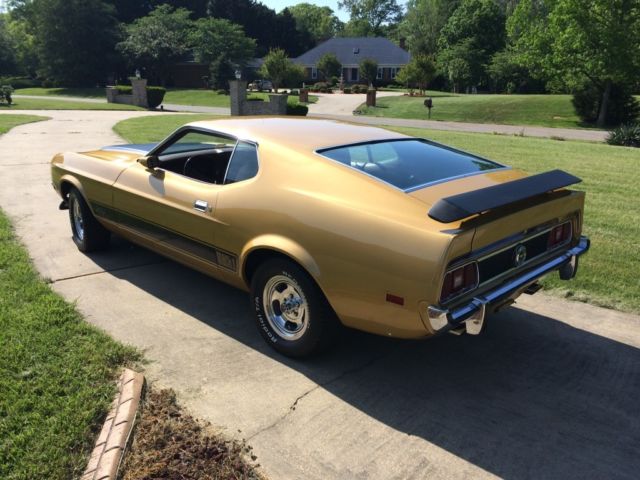 1973 Gold Ford Mustang Coupe