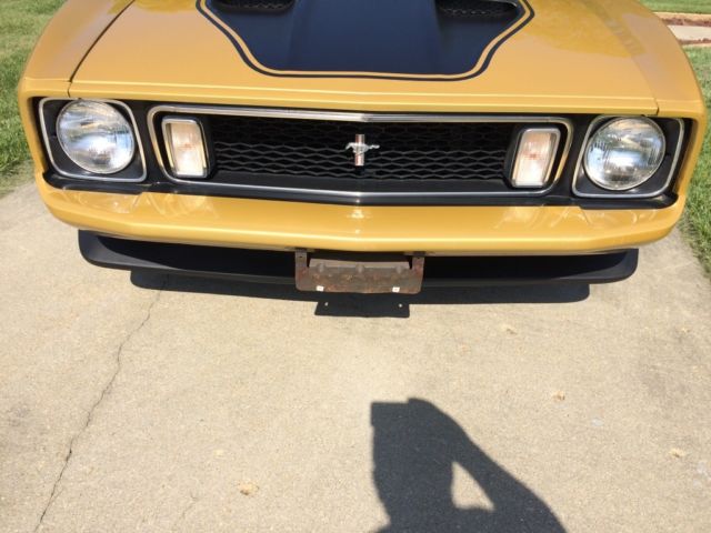 1973 Gold Ford Mustang Coupe