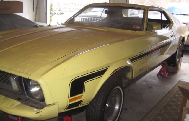 1973 Yellow Ford Mustang Coupe